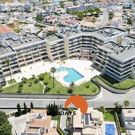 #283 Palmeira By Holidays Apartment